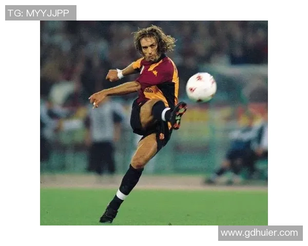 回顾历史足球巨星的辉煌岁月与传奇名字盘点