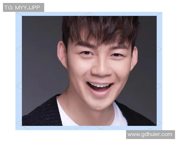 足球明星正畸前后对比高清照片展现魅力与自信的蜕变之路