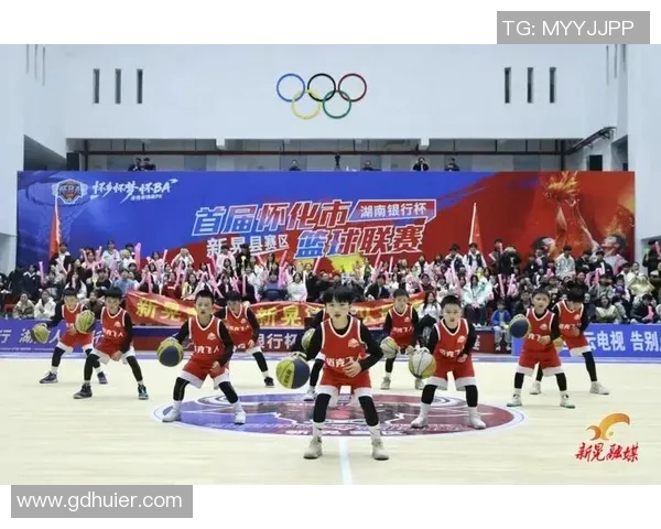 全远会精彩对决广东队迎战新疆队期待巅峰对决展现篮球魅力与团队精神 全远会精彩对决广东队迎战新疆队期待巅峰对决展现篮球魅力与团队精神